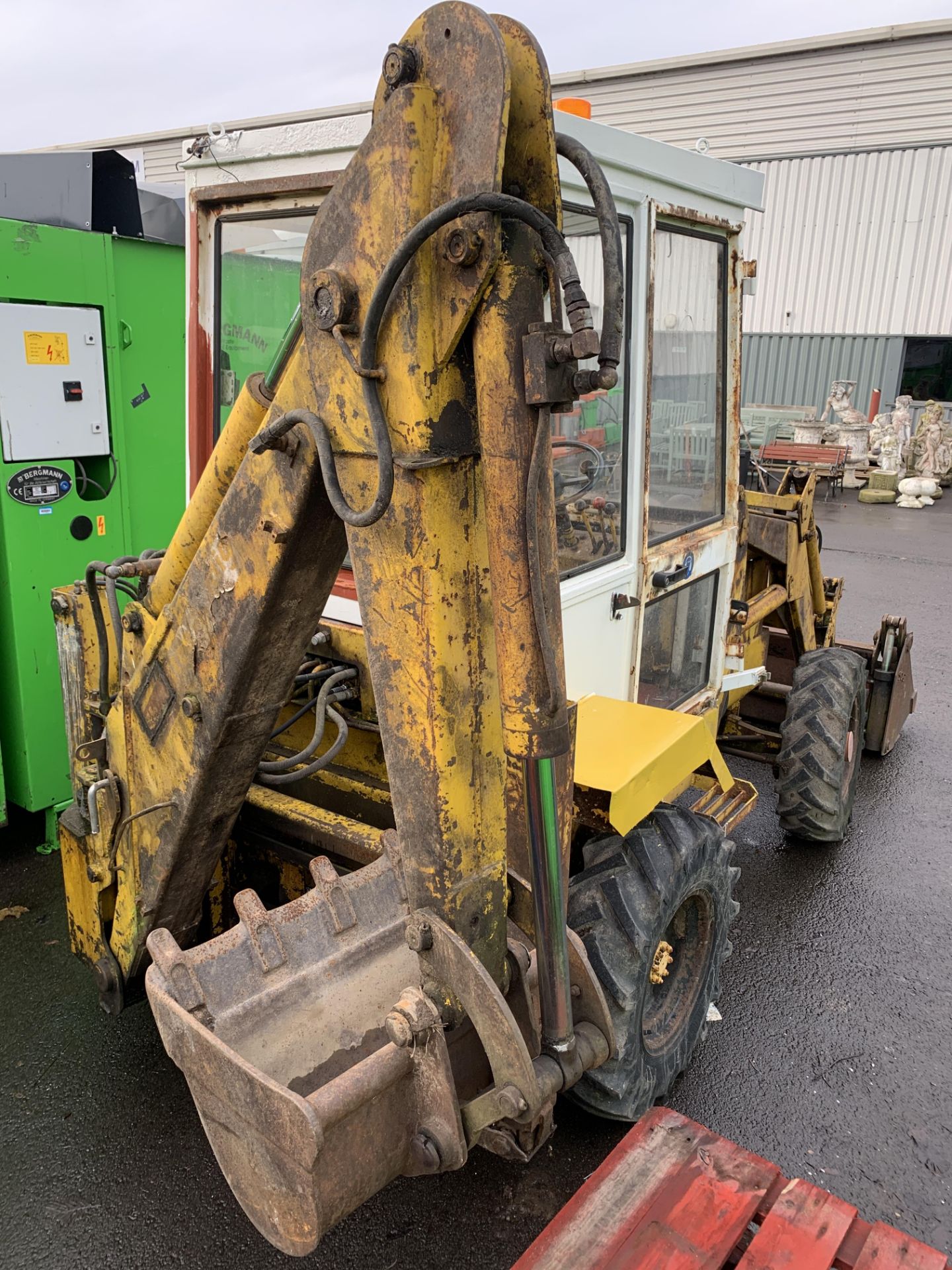 Thwaites Alldig Backhoe Dumper/Loader. Made 1988, S/N 3/2401 - Image 13 of 16