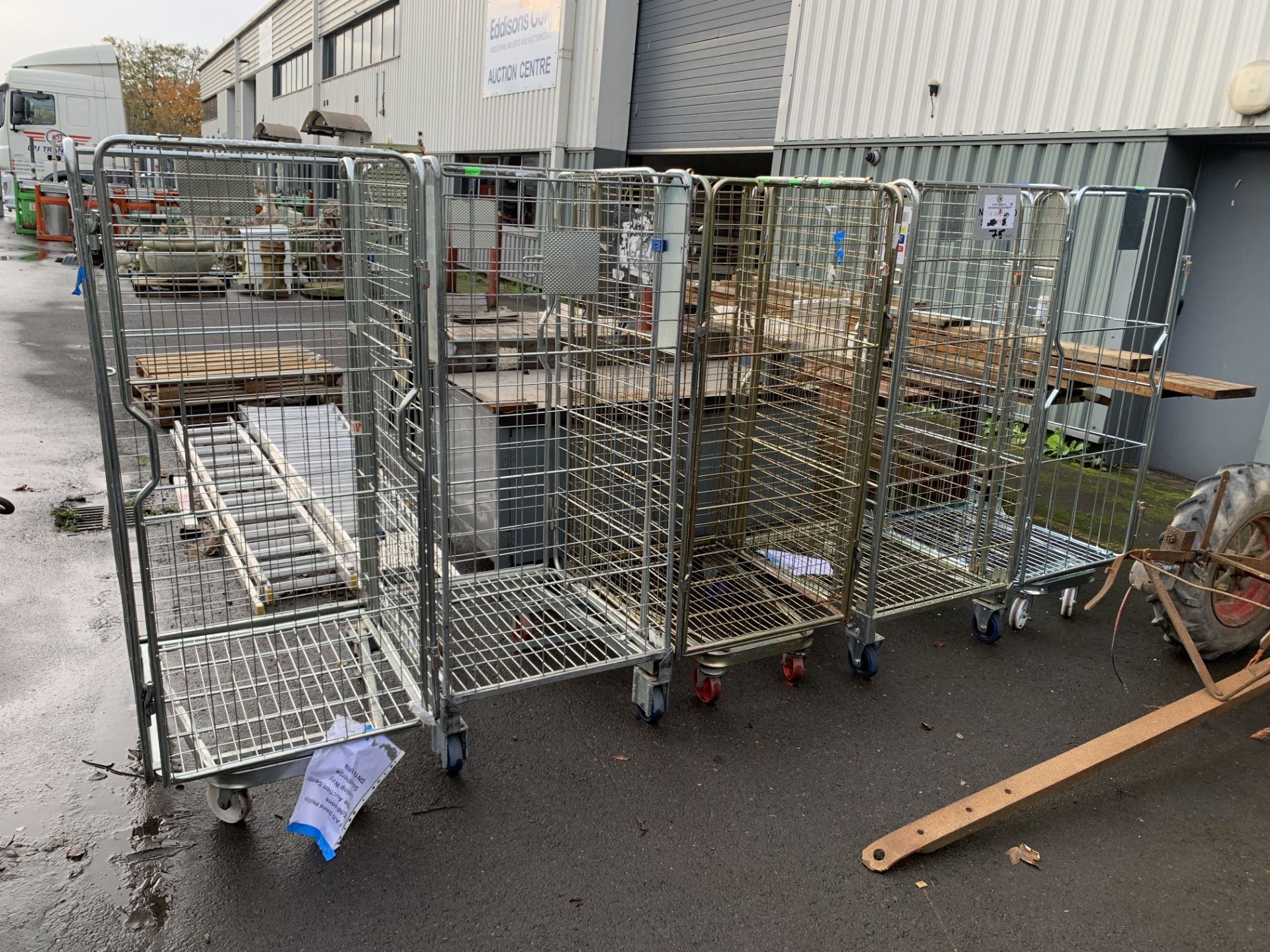 5x Mobile Loading Trollies