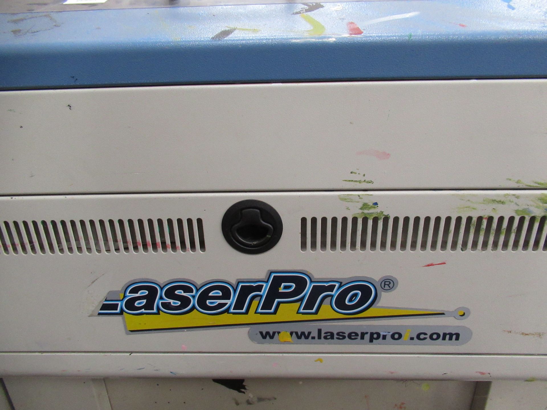 A Mercury Lazer Pro Lazer Engraver comes with an advantage AD400TS filter unit - Bild 5 aus 9