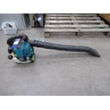 Makita Four Stroke Petrol Leaf Blower. Needs slight attention