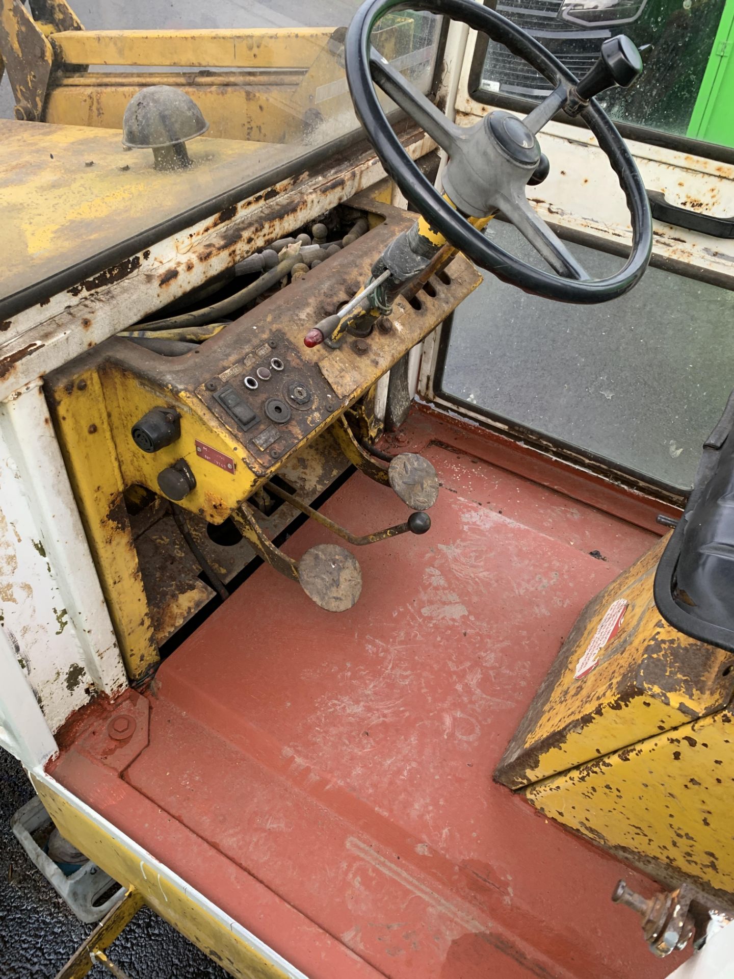 Thwaites Alldig Backhoe Dumper/Loader. Made 1988, S/N 3/2401 - Image 6 of 16