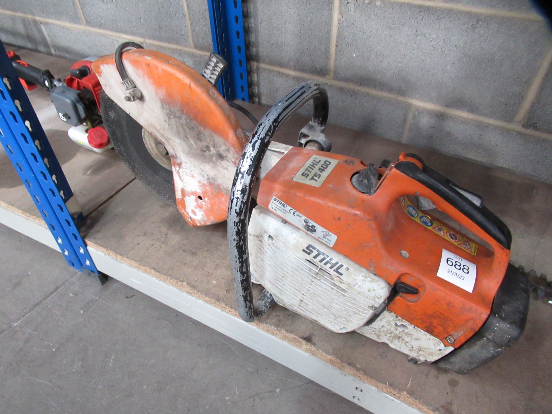 A Stihl TS 400 Stone Saw 'non runner' - Image 3 of 3