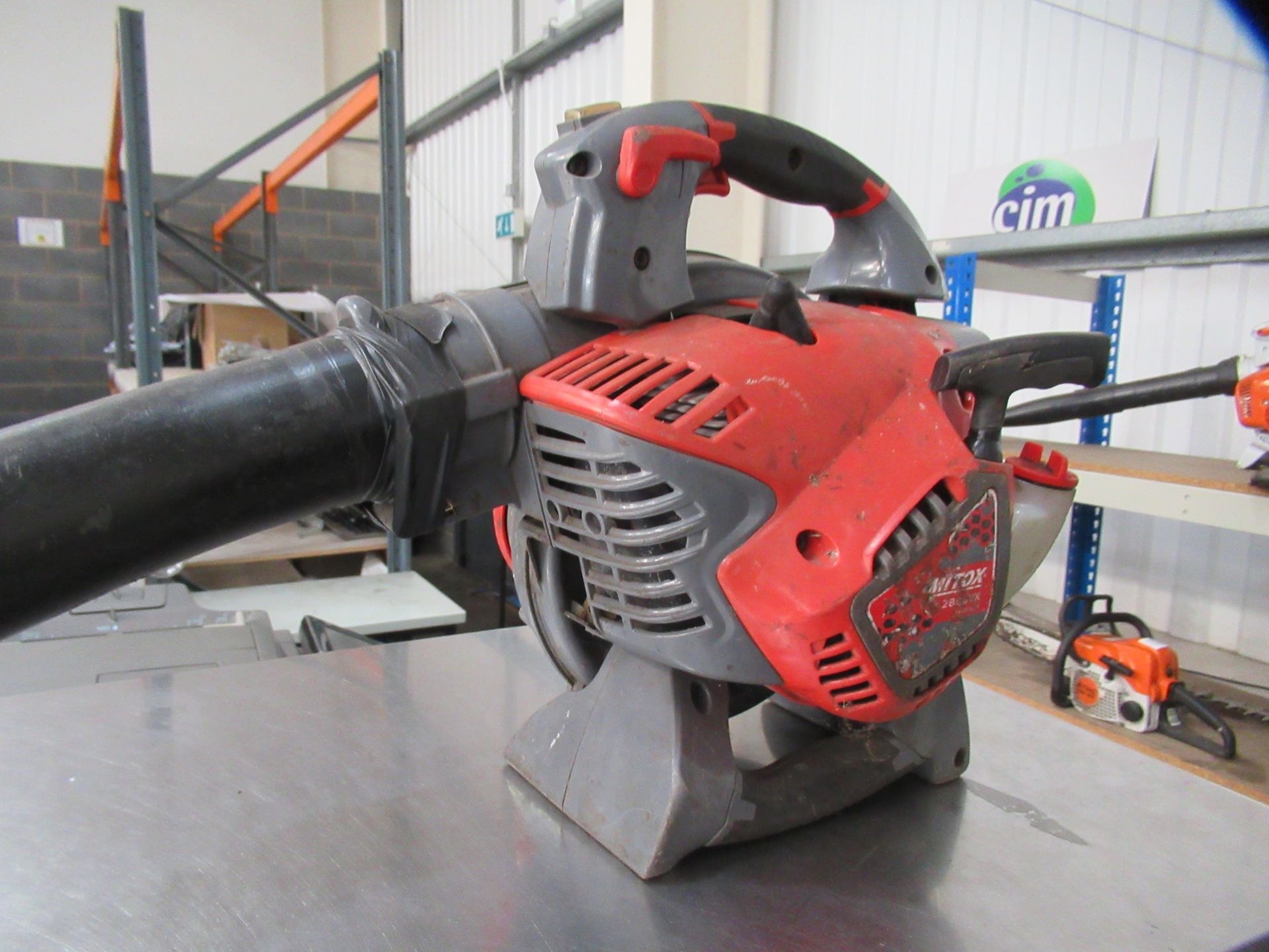 A Mitox 280BVX Leaf Blower 'non runner' - Image 2 of 3