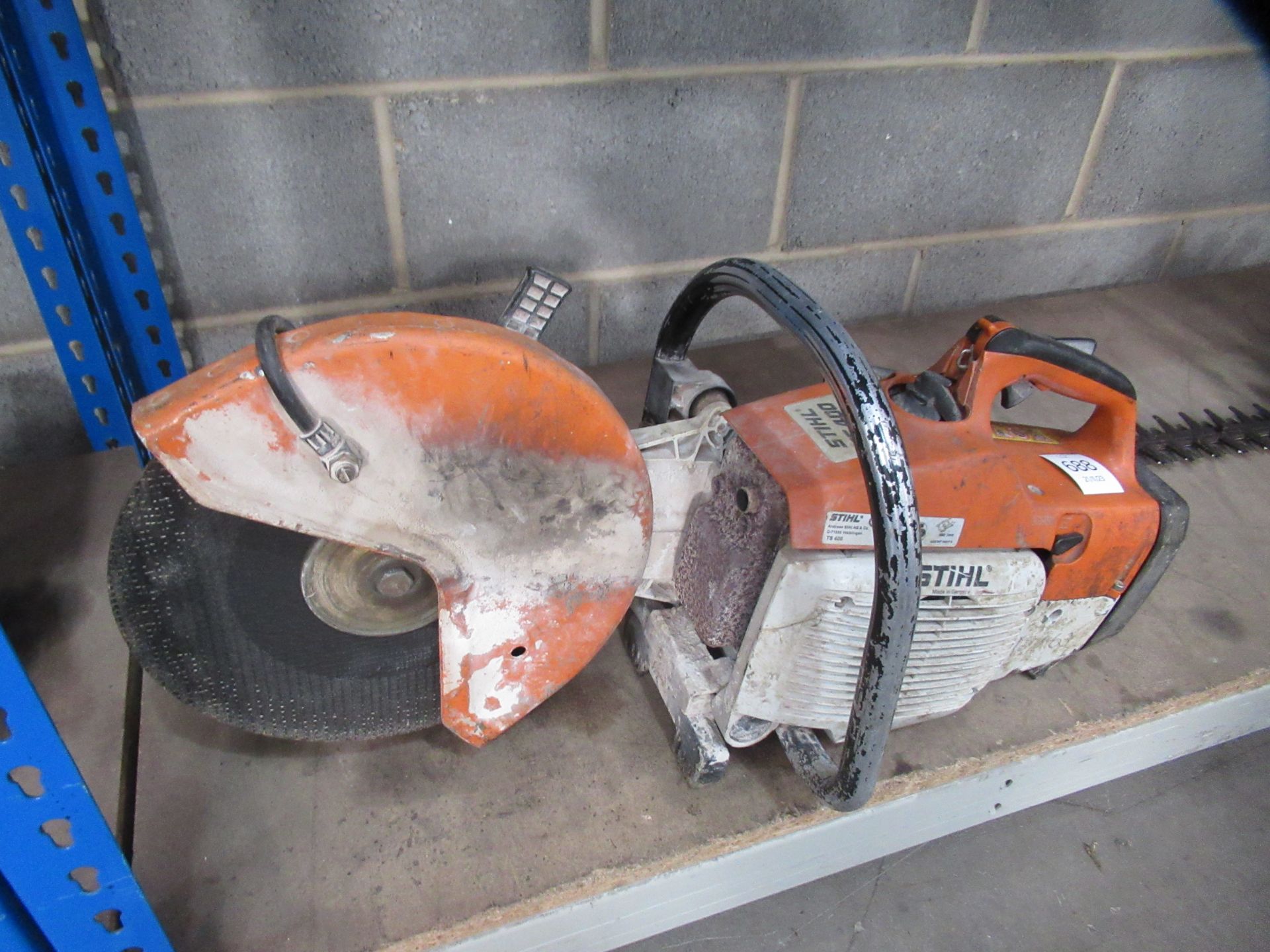 A Stihl TS 400 Stone Saw 'non runner' - Image 2 of 3