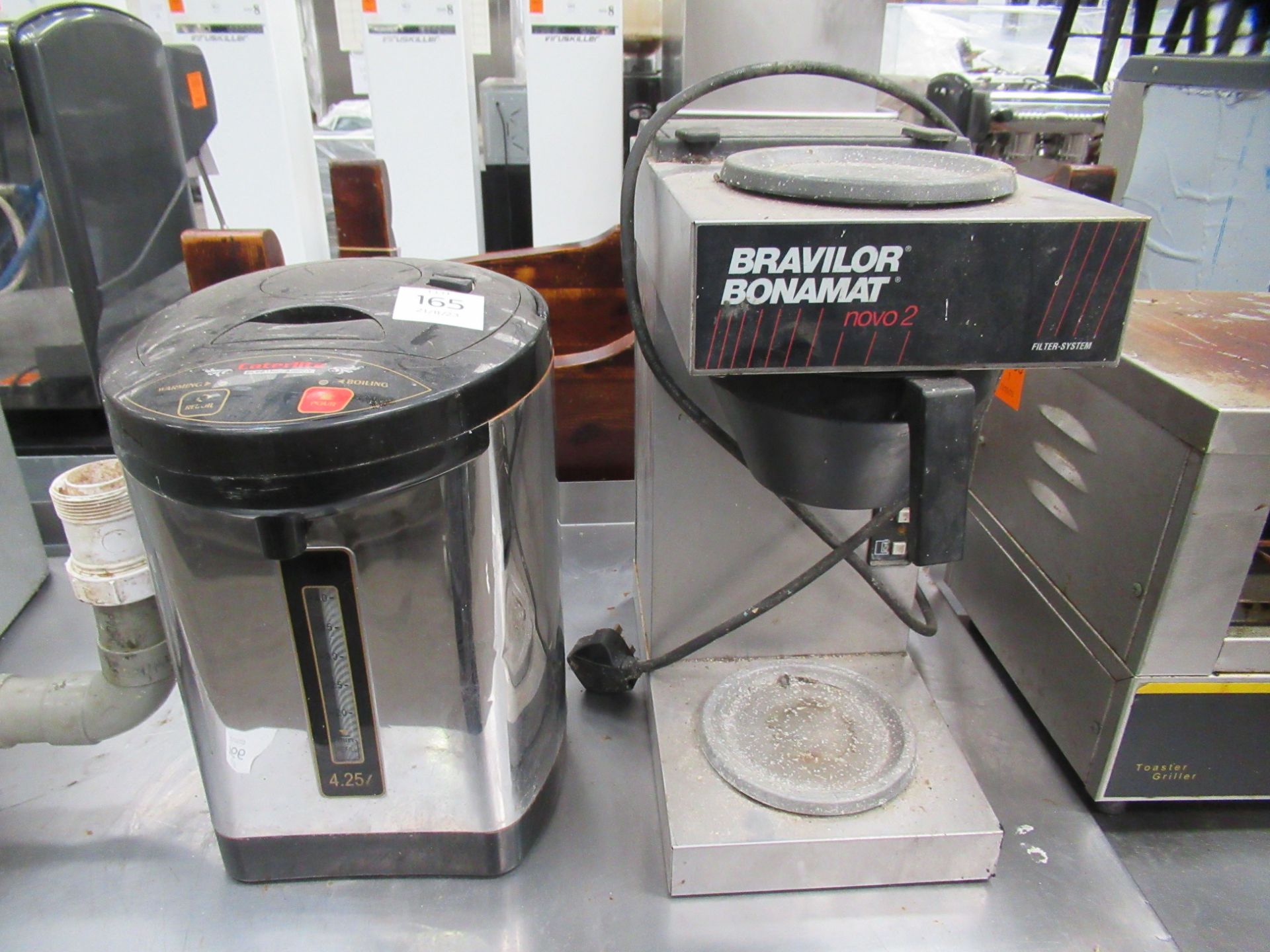 Bravilor Bonamat Novo2 Coffee Machine & a Caterlite 4.25L Water Boiler