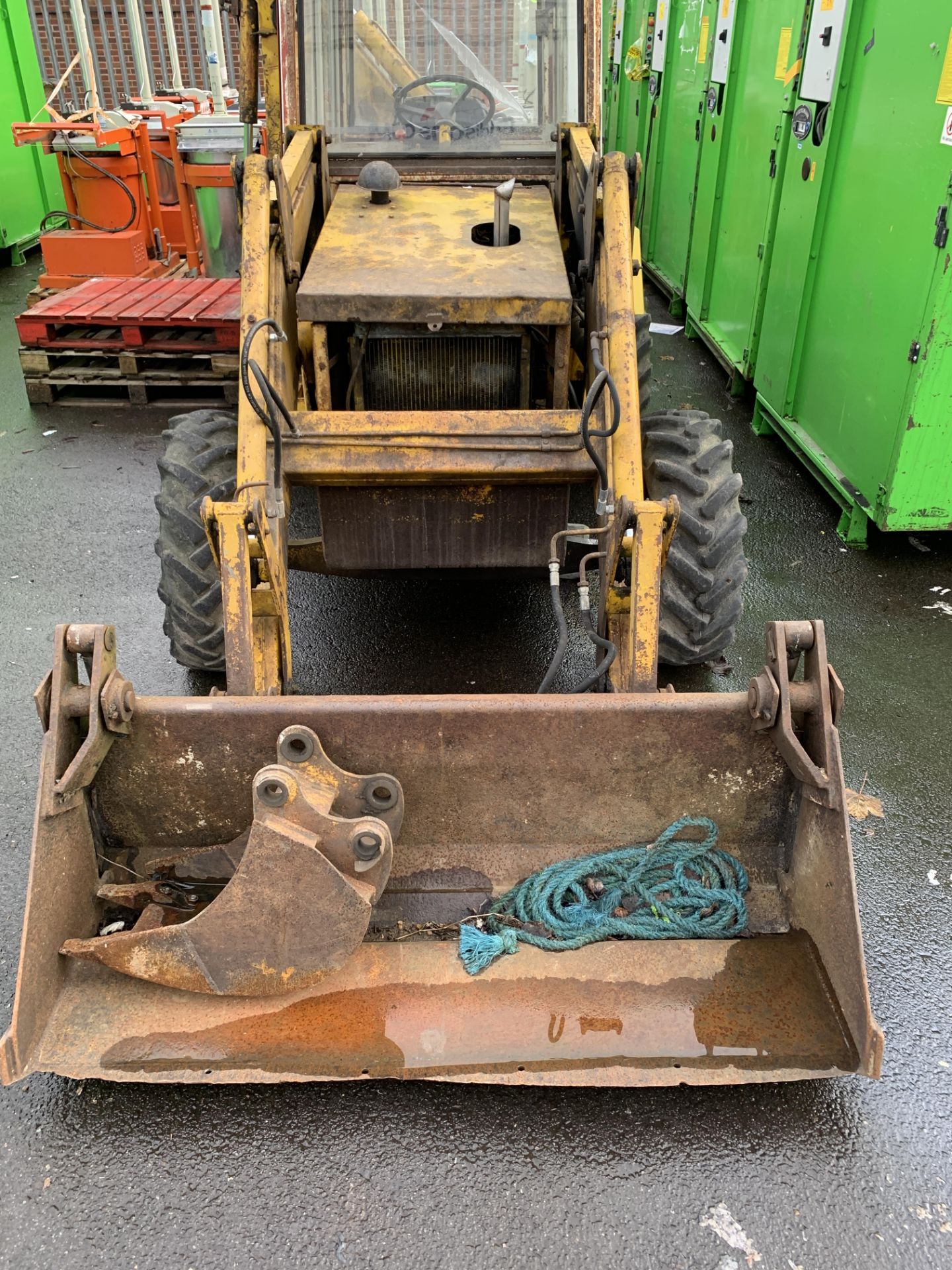 Thwaites Alldig Backhoe Dumper/Loader. Made 1988, S/N 3/2401 - Image 2 of 16