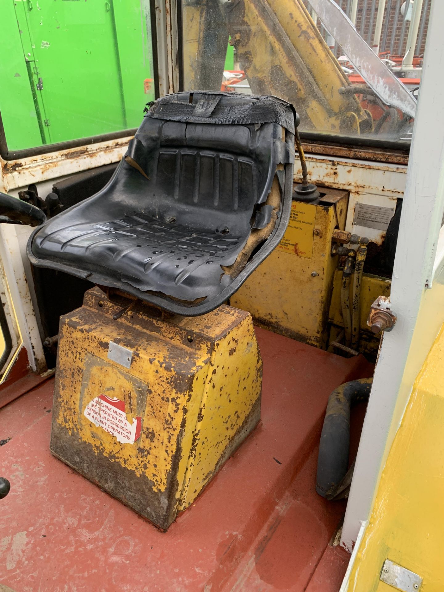 Thwaites Alldig Backhoe Dumper/Loader. Made 1988, S/N 3/2401 - Image 8 of 16