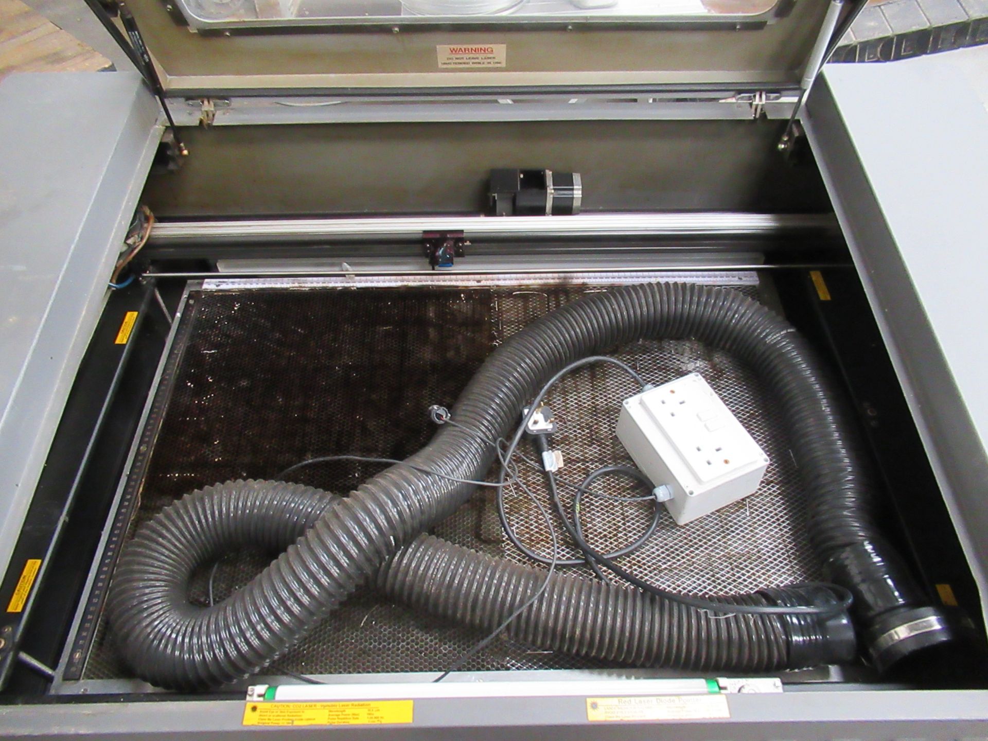 An Xenetech XLE 24 x36 Lazer Engraver come with a Bofa advantage filter unit - Image 5 of 9