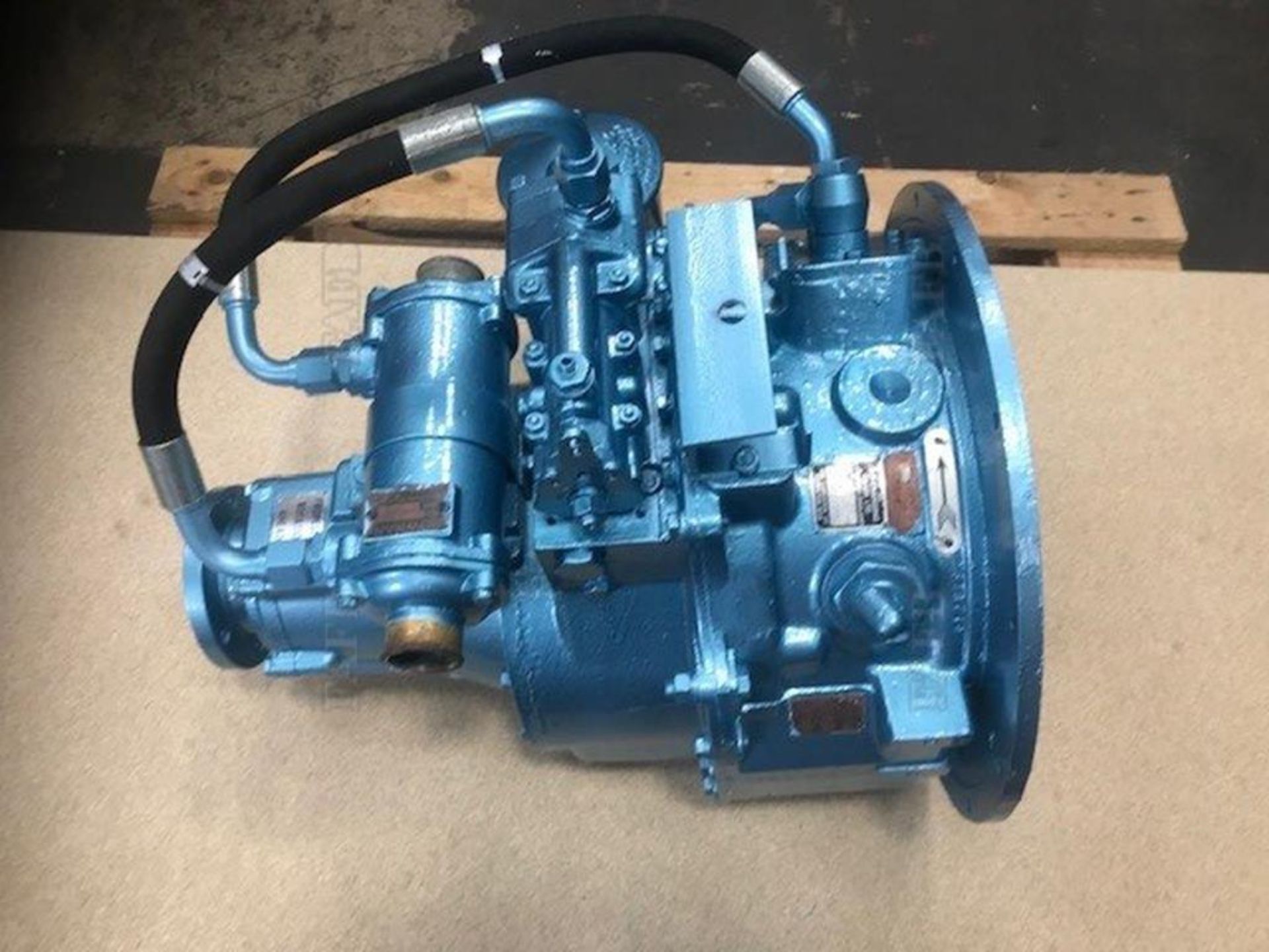 Marine Gearbox: Self Change MR350LD-2 ratio 2:1 Reconditioned