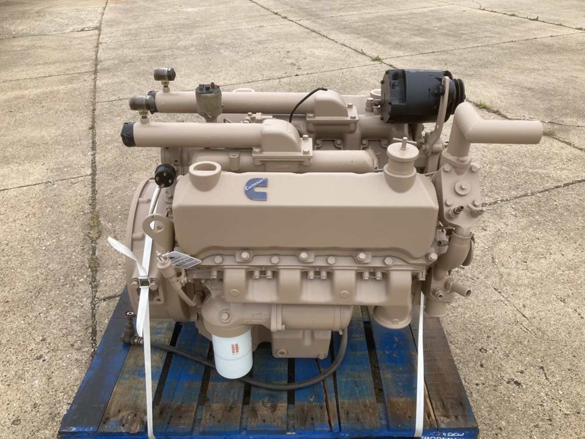 Diesel Engine: Cummins 8V504 Ex Standby