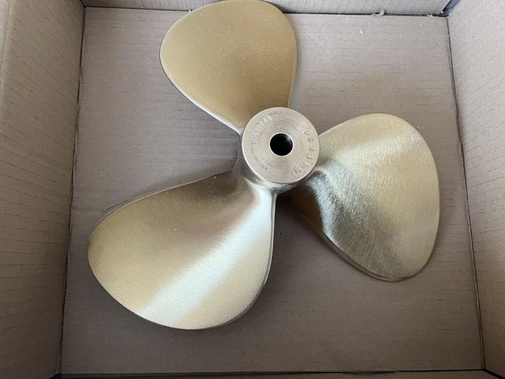 Propellor: Michigan Marine Right hand 17" dia New - Image 2 of 4