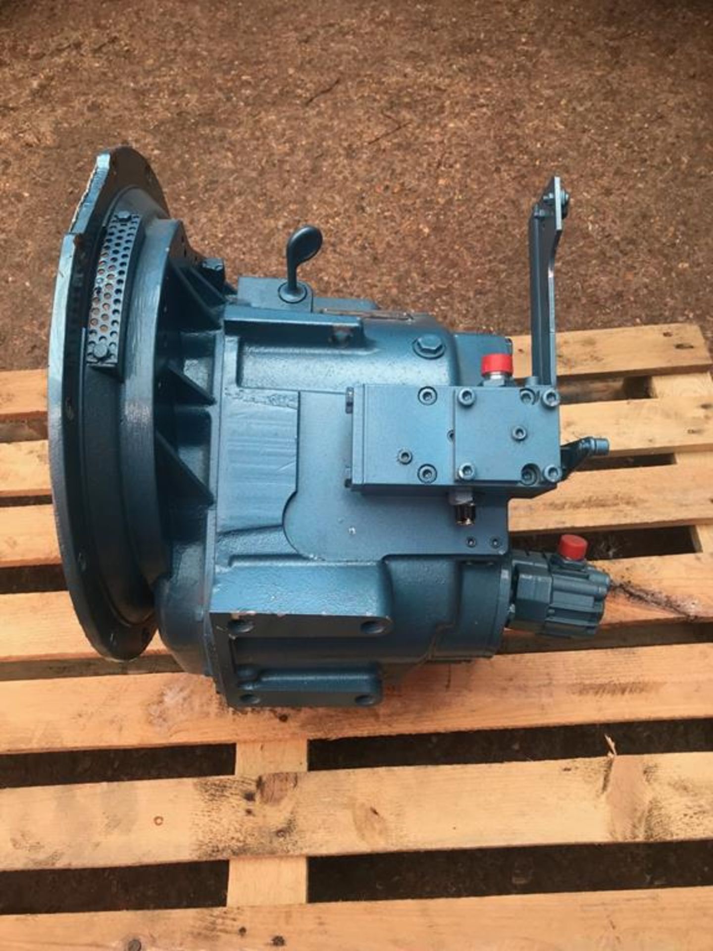 Marine Gearbox: ZF 280 1A Ratio 2.476:1 New - Image 2 of 5