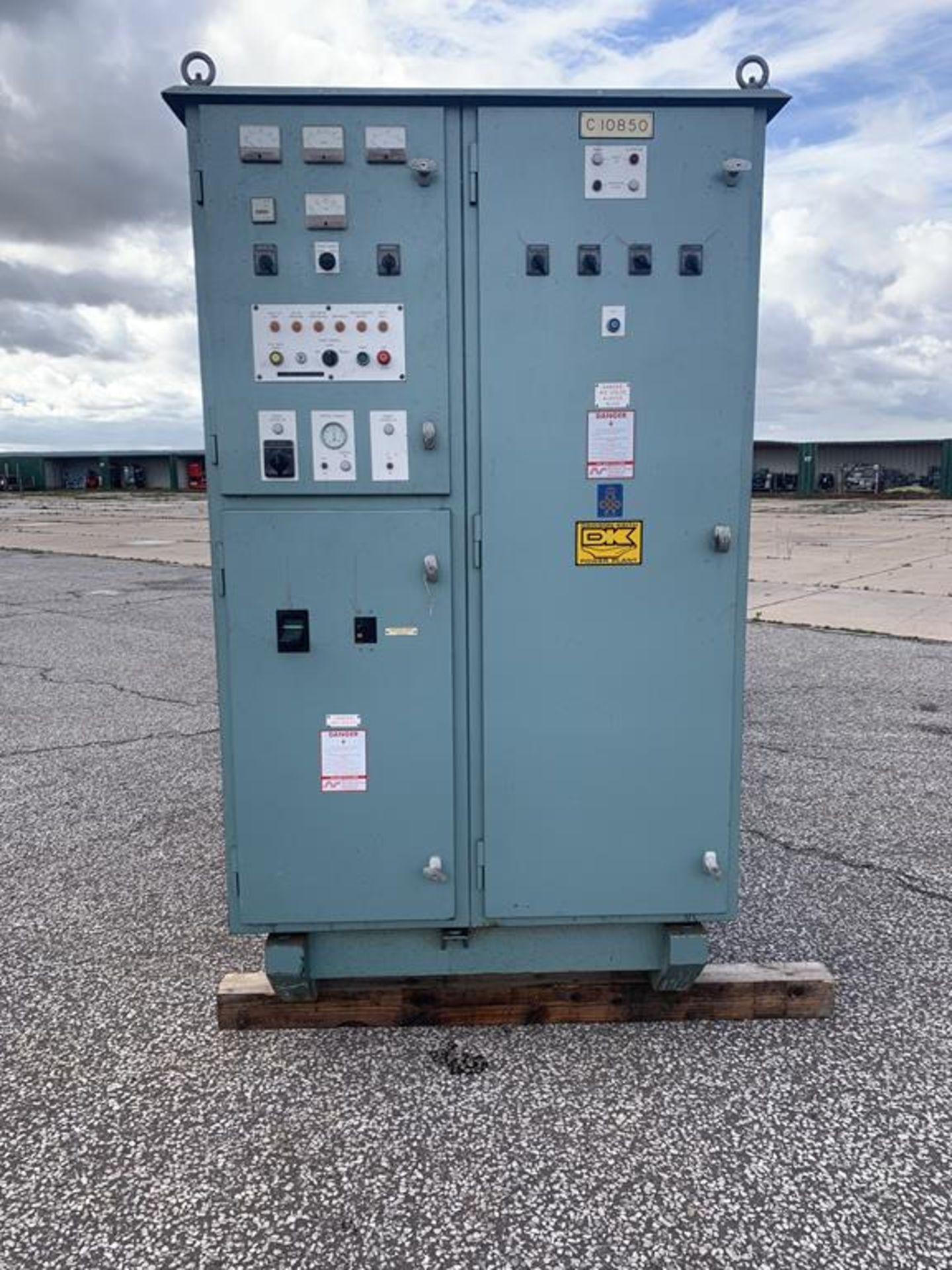 Diesel Generator: Cummins 250Kva 352Hours - Image 6 of 8