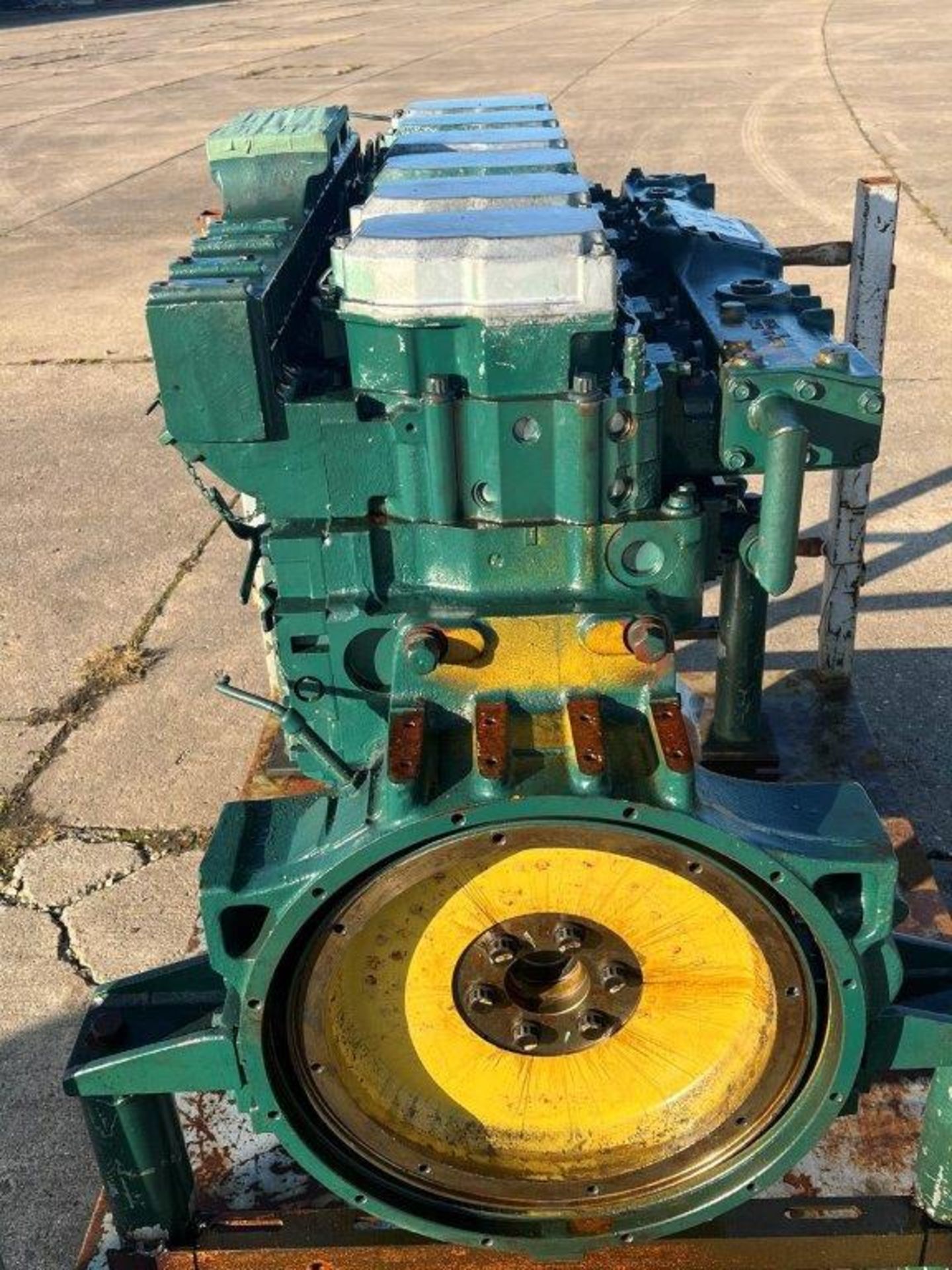 Marine Diesel Engine: Komatsu 450Hp Unused - Image 4 of 5