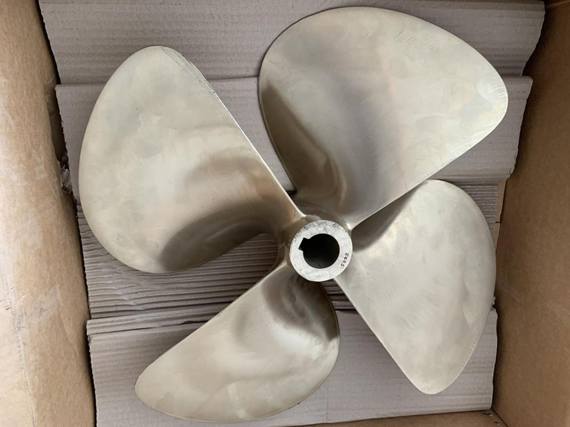 Propellers: Handed Pair Hamble 21X17.7 New - Image 5 of 7