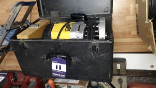 Dewalt DW625E Plunge Router, Serial Number 18793, 240v