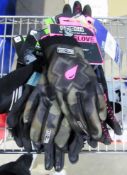 7 x Various pairs of Cycling Gloves Approx. RRP £156 Total, Size M