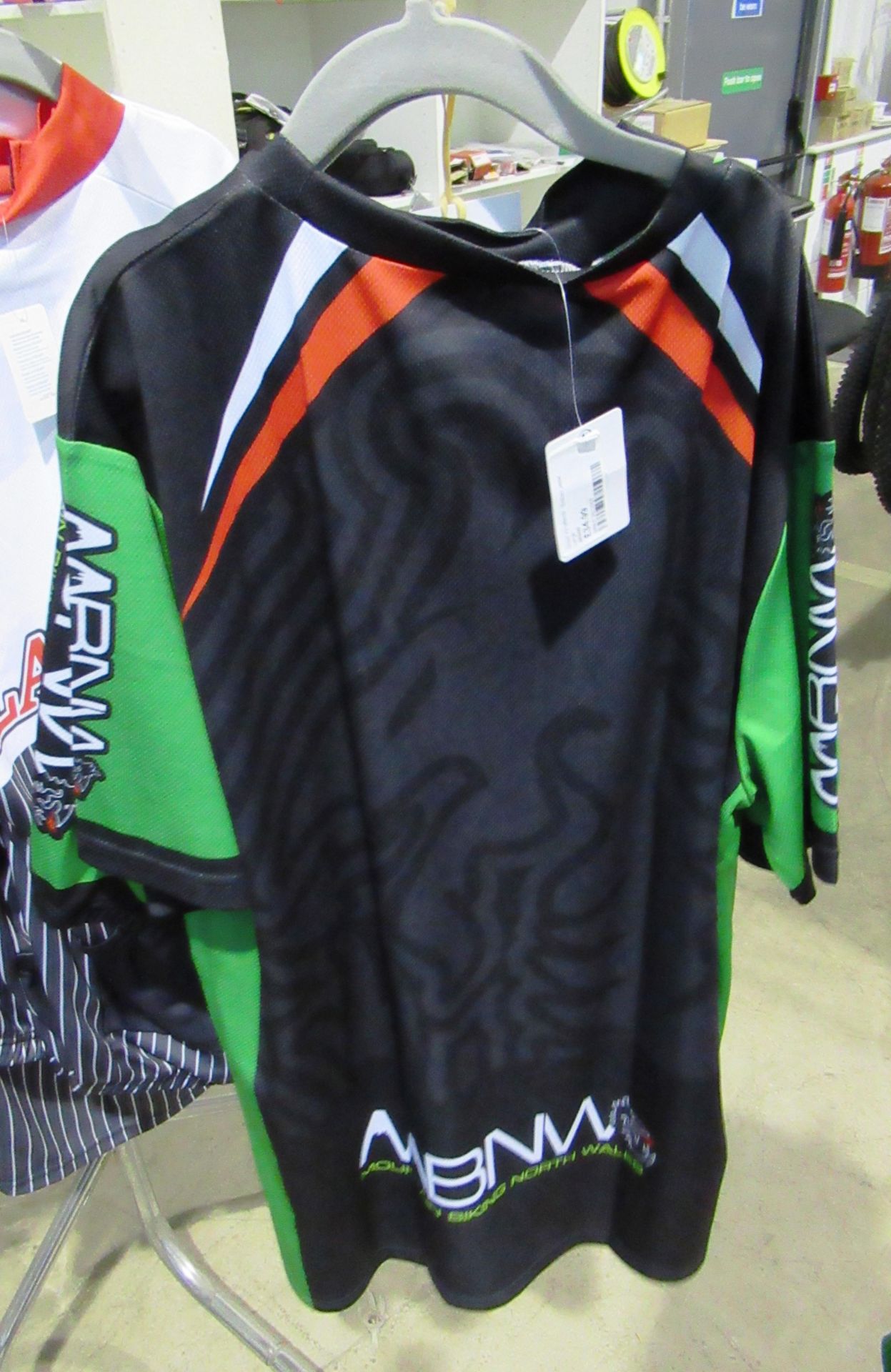 2 x MBNW L Jerseys RRP £75 - Image 2 of 2