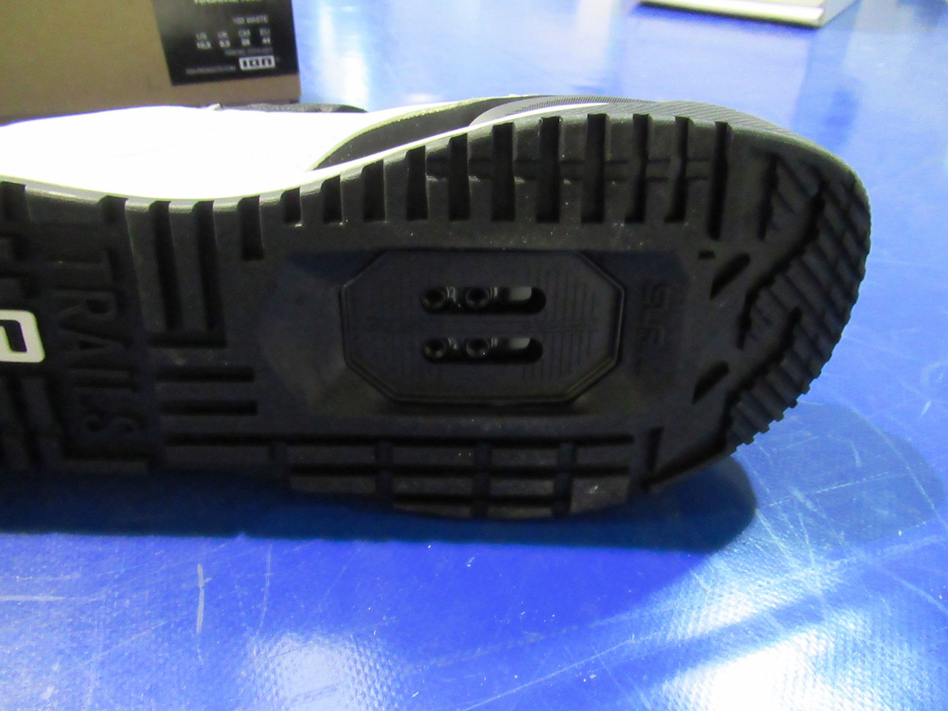 Ion Rascle AMP unisex shoes, size 43 (UK size 9.5) (White) - Image 3 of 4