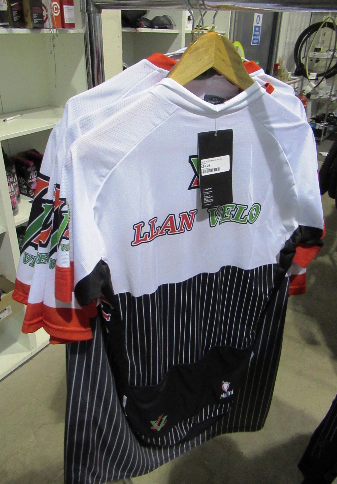 4 x Various Llan Velo XXL S/S Jerseys - Image 2 of 2