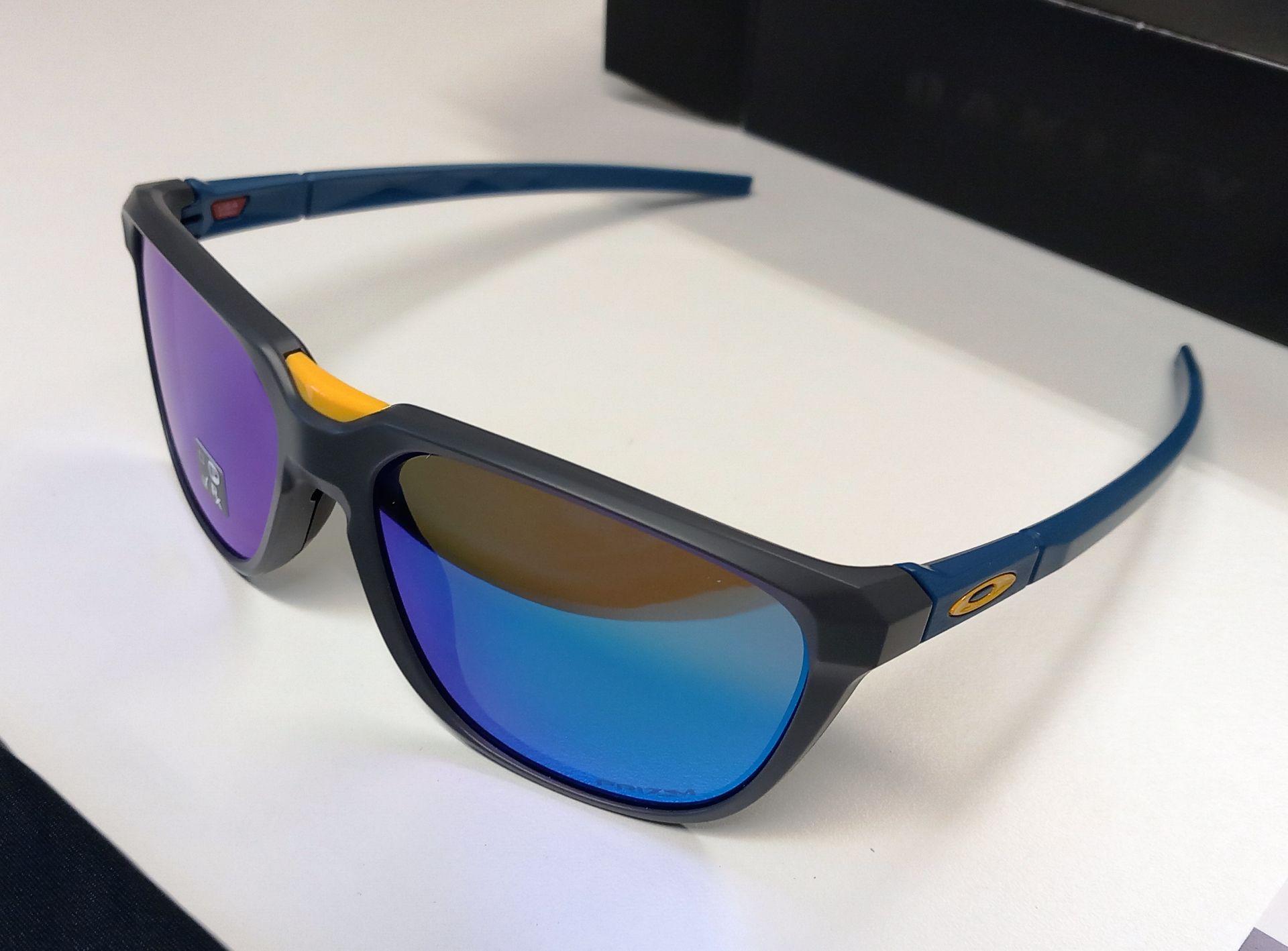 Oakley Anorak Matte Dark Grey Frame with Prizm Sap - Image 2 of 4