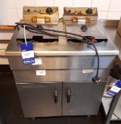 Quattro commercial double tank fryer (Approx. 700 x 500)