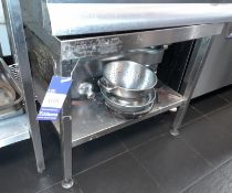 Stainless steel low level prep table (Approx. 700 x 650)
