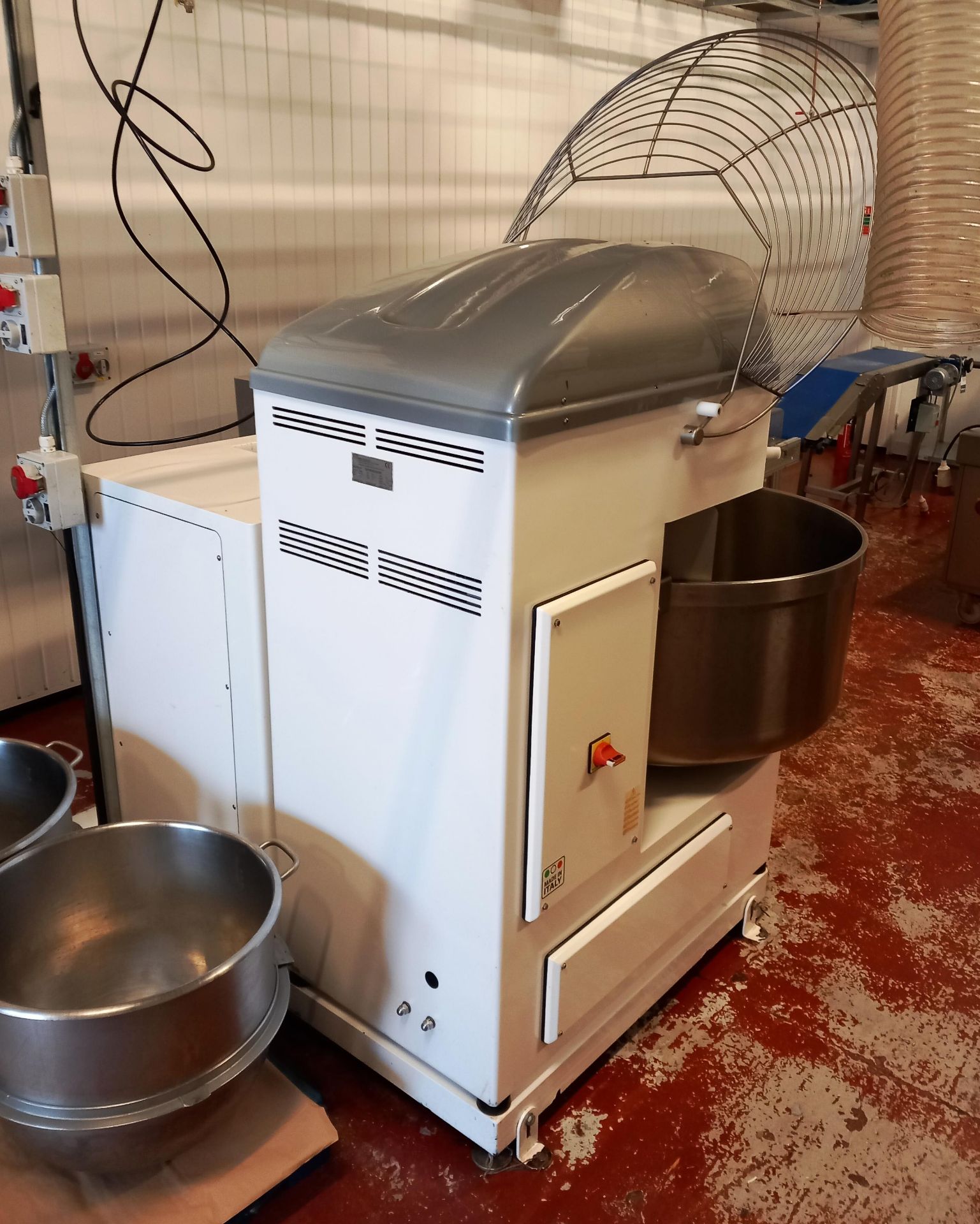 Mecnosud SPRB200 Auto Tipping 200 ltr Spiral Mixer (2015) 3 Phase - Image 5 of 6