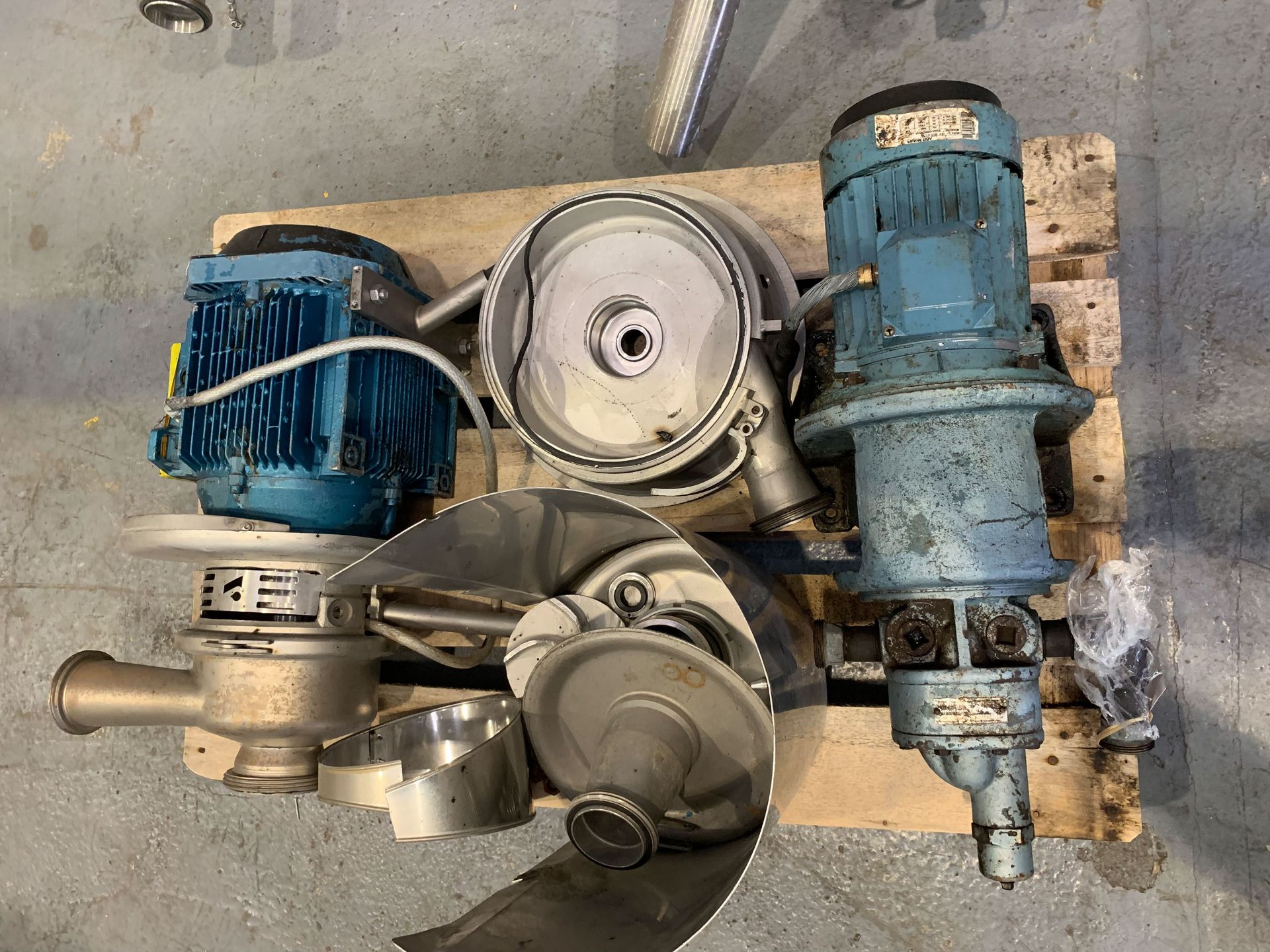 2x Motor Driven Pump Units and a Dismantled Pump - Image 2 of 4