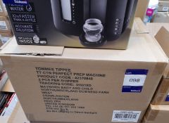 2 x Tommee Tippee perfect prep machine, RRP: £79.9