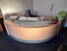 Shaped reception desk, with upholstered reception