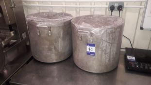 2 Vogue 30ltr Stock Pots (purchaser to also remove contents from site)