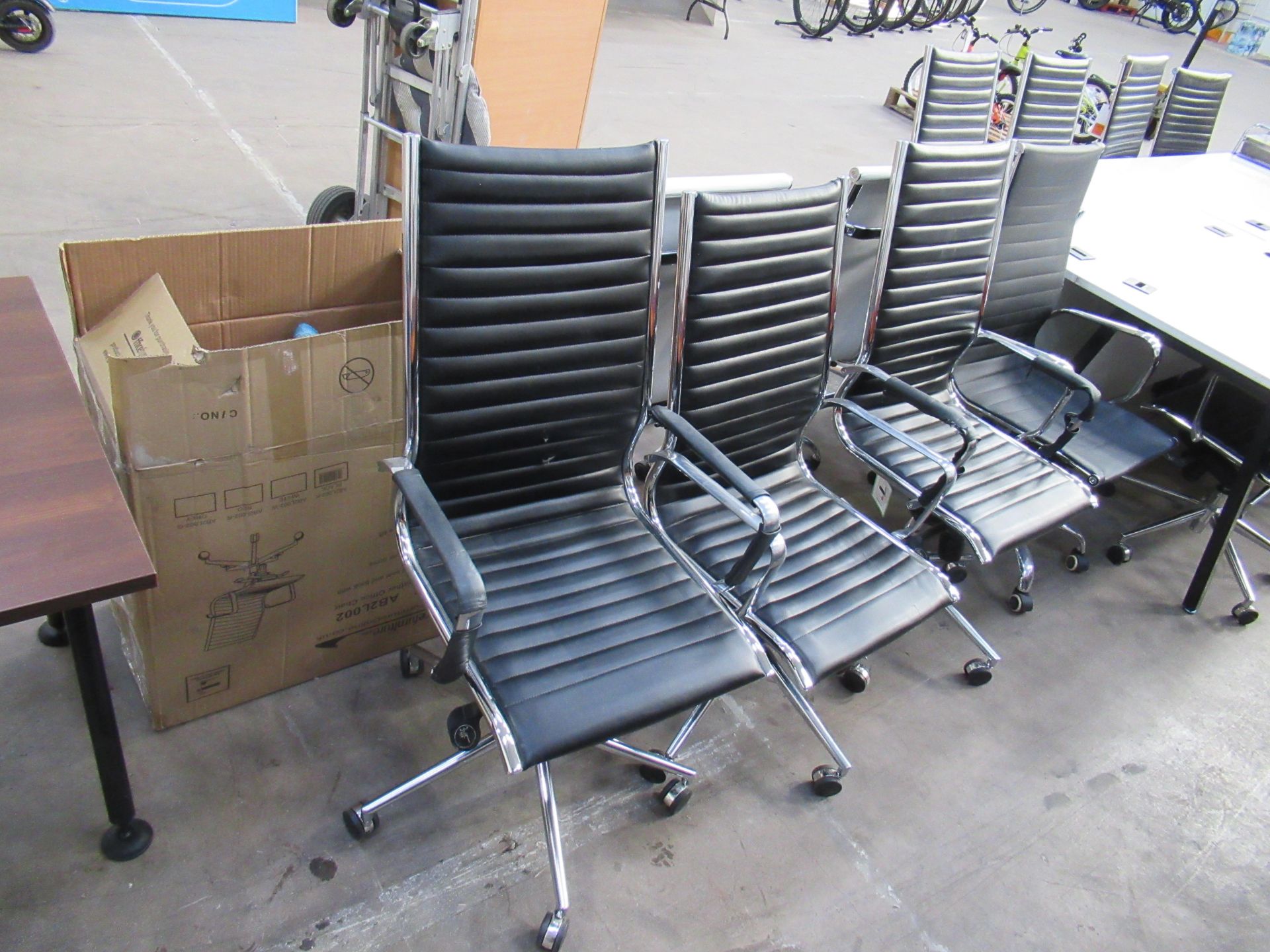 8 x Ribbed Leather and Chrome Operators Chairs (6 x Black, 2 x White) including one boxed and unused - Image 3 of 4