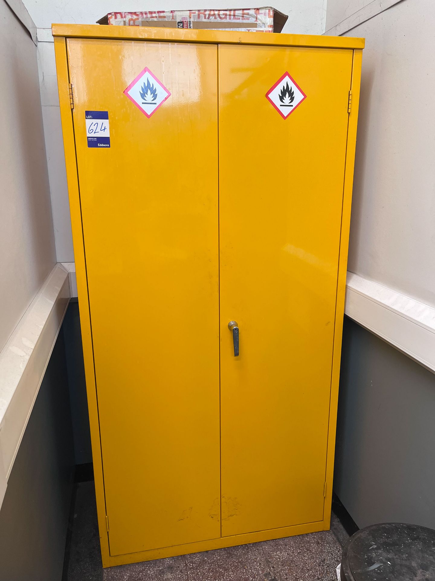 Fabricated Sample Bench, Spares Cupboard, Office Cupboard, Hazardous Material/COSHH Cabinet, Wall Mo - Bild 5 aus 8