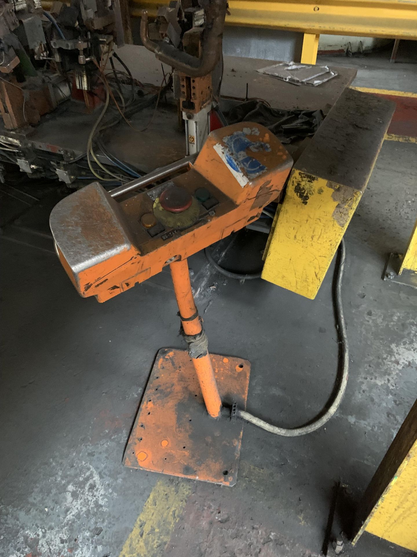 PW Suspended Spot Welder & RSJ Supporting Gantry (9241) - Image 6 of 10