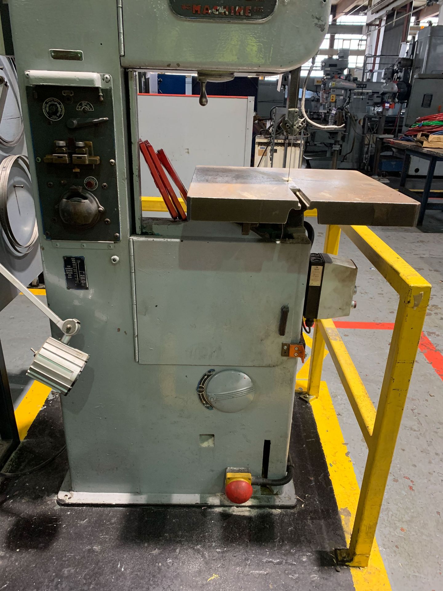 Doall Vertical Metal Bandsaw. - Image 2 of 9