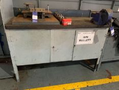 2 Steel workbenches (1 with vice)