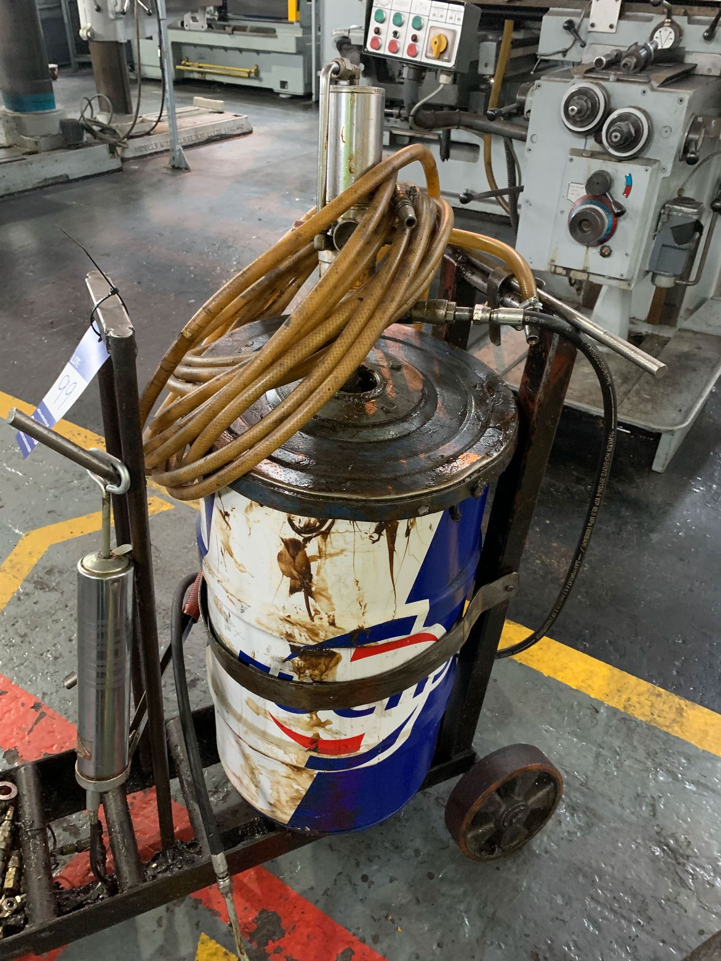 Mobile Grease Trolley. - Image 3 of 3