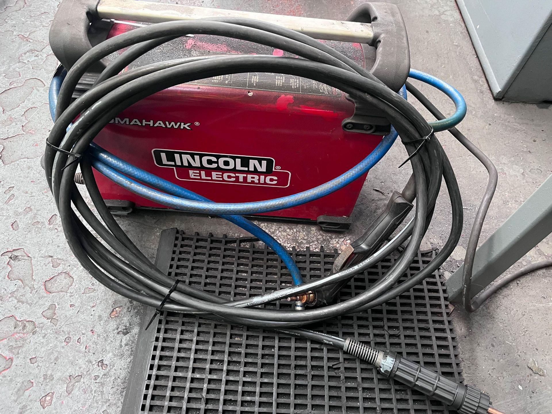 Lincoln Electric Tomahawk 1025 Plasma Cutter - Image 2 of 5