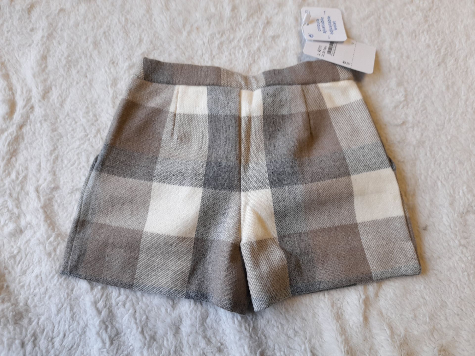 6 x Mayoral Brown & Cream Checked Shorts (1 x 3 ye - Image 2 of 4