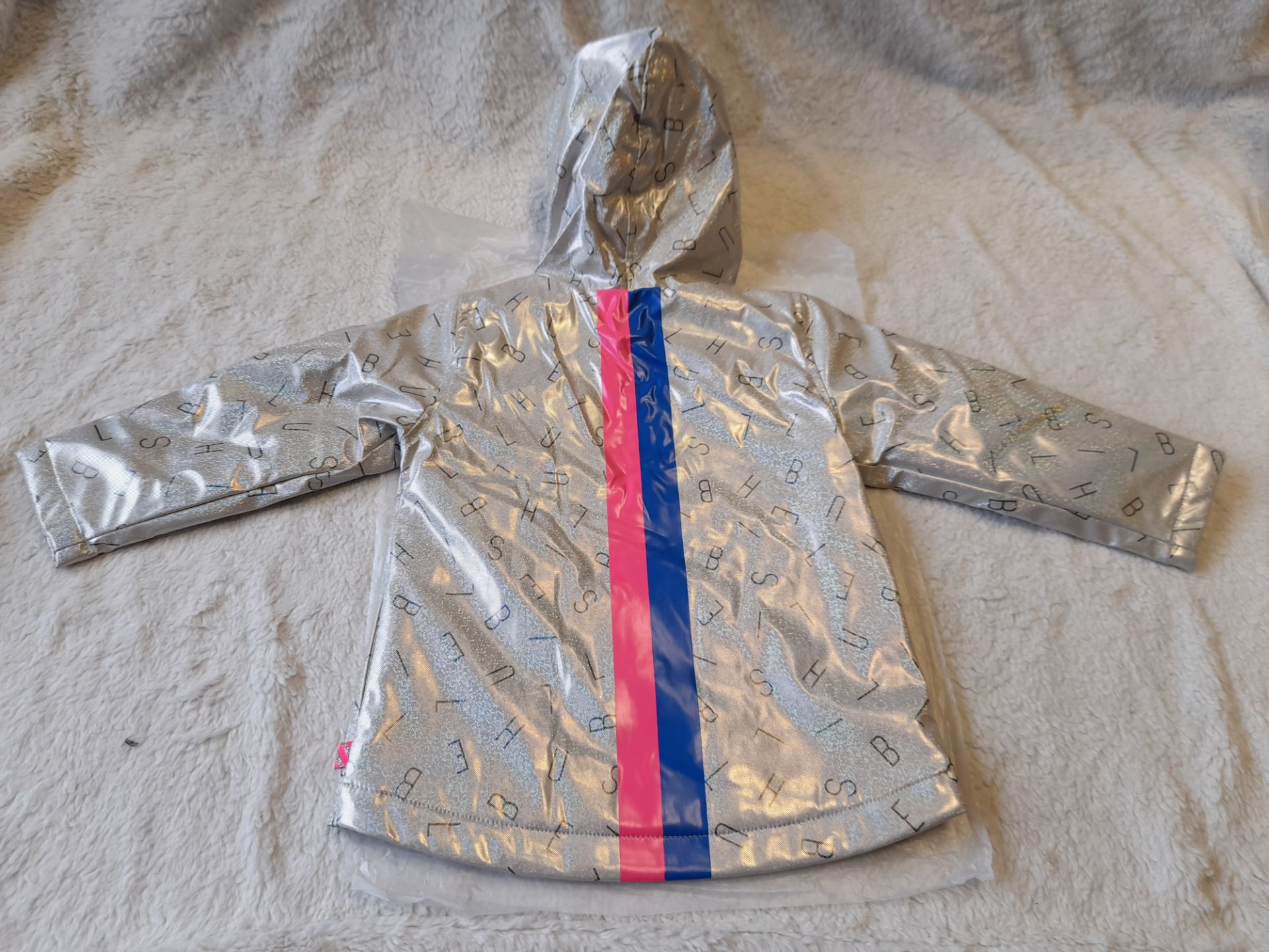 Billieblush ‘FUNDAY’ Silver Glitter Hooded Raincoa - Image 4 of 7