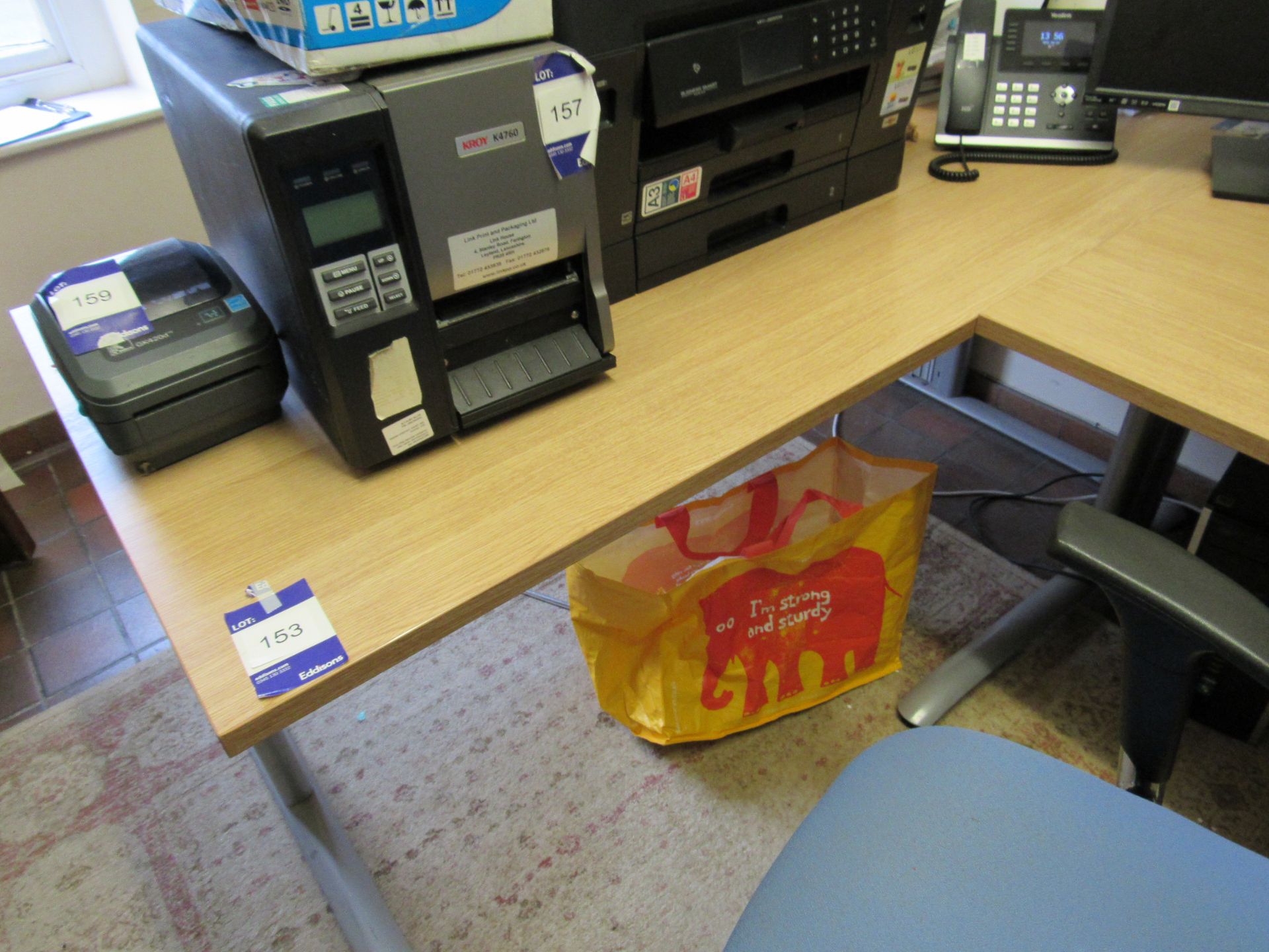 2 light oak effect desks - Image 2 of 3