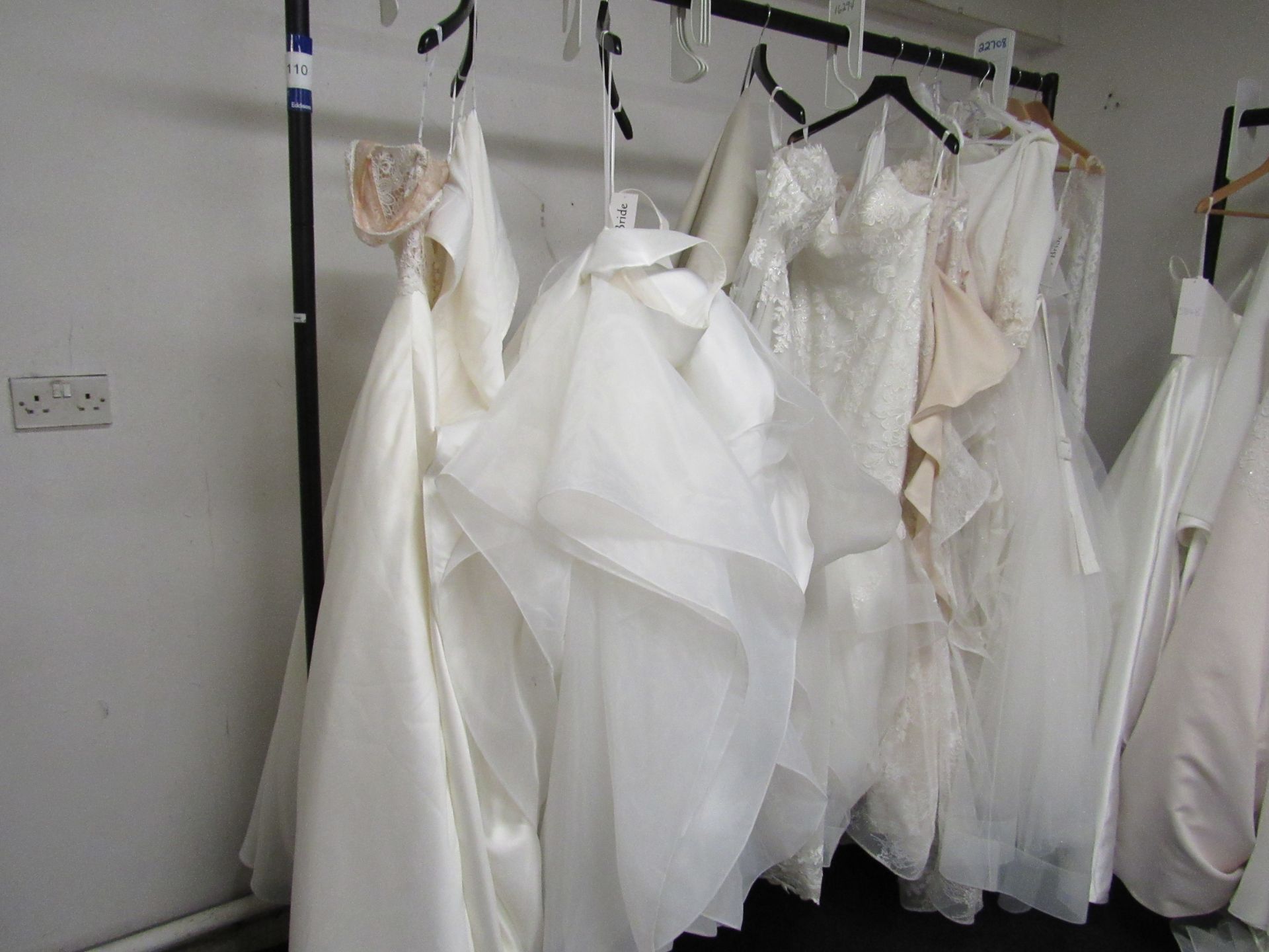 9 various bridal gowns to rail - Image 2 of 3