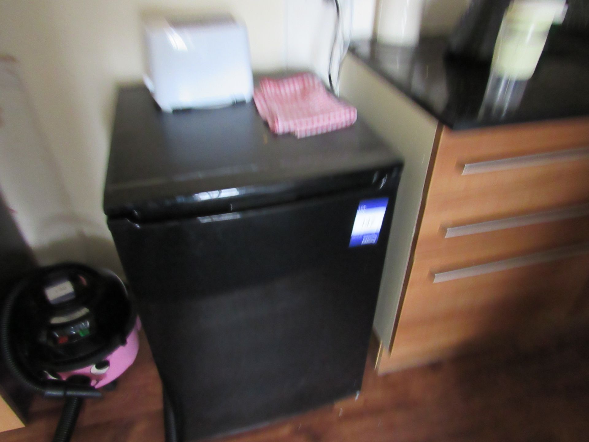 Undercounter fridge, kettle and toaster - Image 2 of 3