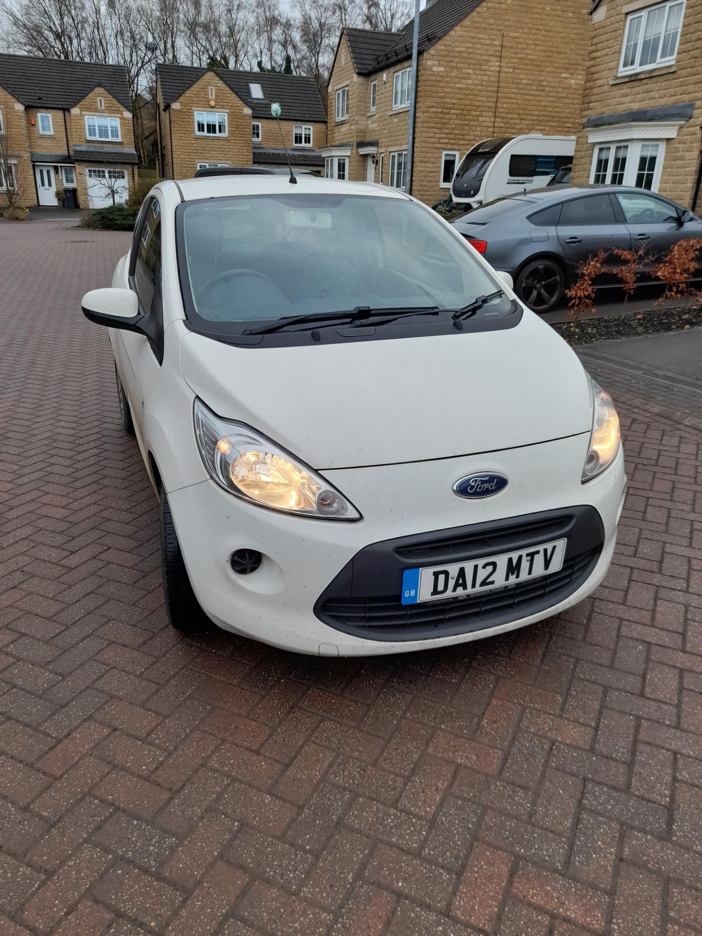 FORD KA HATCHBACK1.2 Edge 3dr [Start Stop] Motor Vehicle, Reg: DA12 MTV, Mileage: 35,864 miles, DOR: - Image 4 of 9