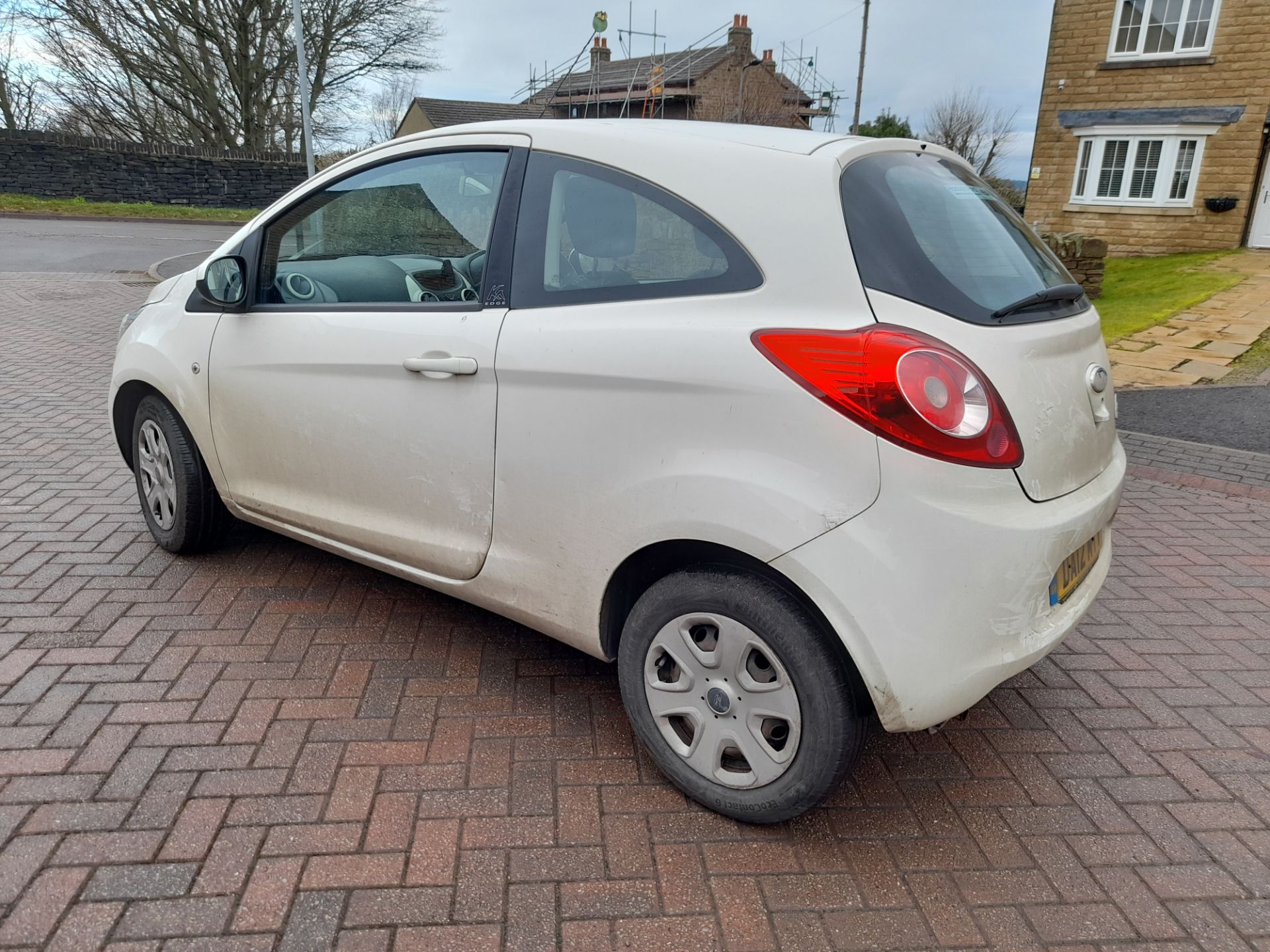 FORD KA HATCHBACK1.2 Edge 3dr [Start Stop] Motor Vehicle, Reg: DA12 MTV, Mileage: 35,864 miles, DOR: - Image 2 of 9