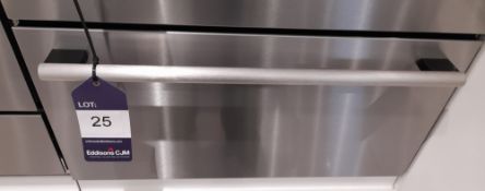 AEG VS92903M integrated vacuum packer Please note,