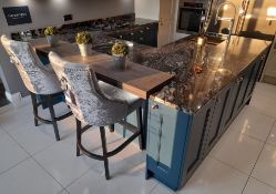 ‘U’ Shaped multi-cupboard / drawer kitchen base un