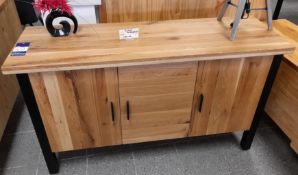 Wooden 3 door sideboard unit Approx. 1400mm (w) x