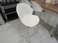 4 plastic and chrome bar stools